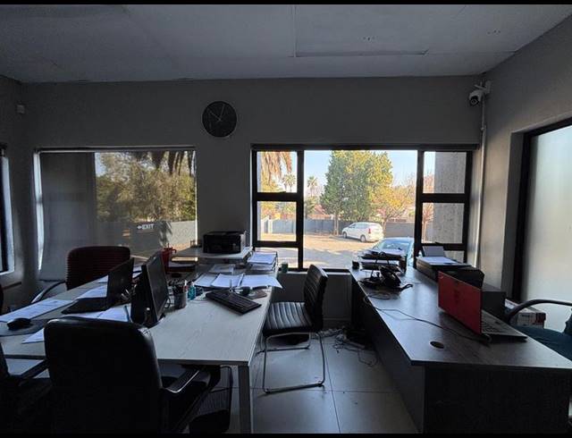 OFFICE PROPERTY TO RENT IN ELDORAIGNE